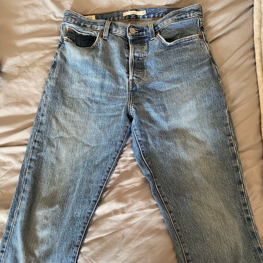 Levi’s wedgie jeans